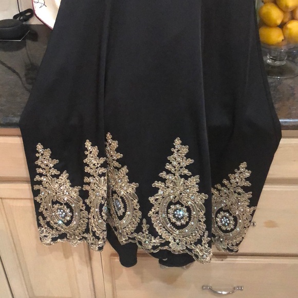 Black size 2 altered gown - Picture 3 of 7